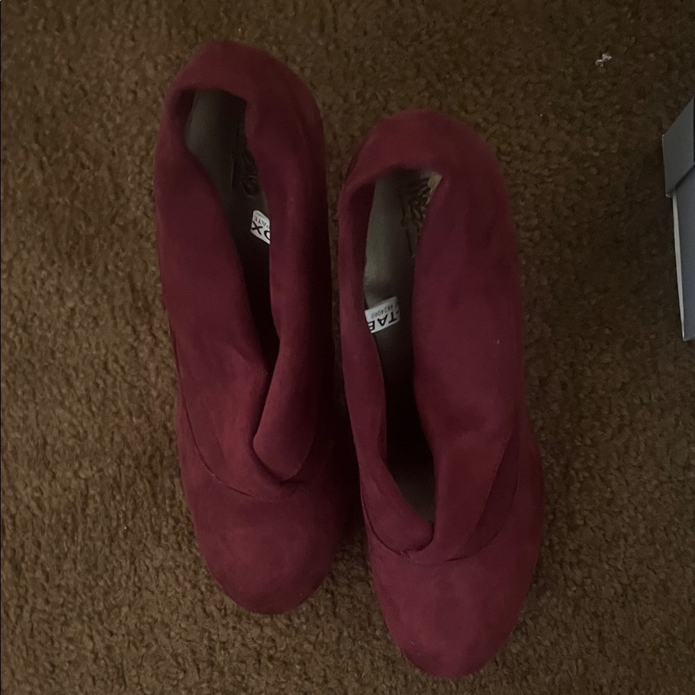 Mossimo Supply Co. Burgundy Ankle Boots